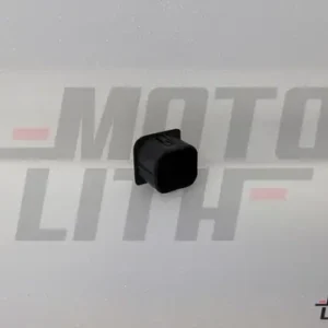 END CAP-CARGO BOX RH