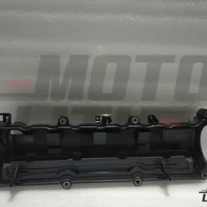 CYLINDER HEAD COVER